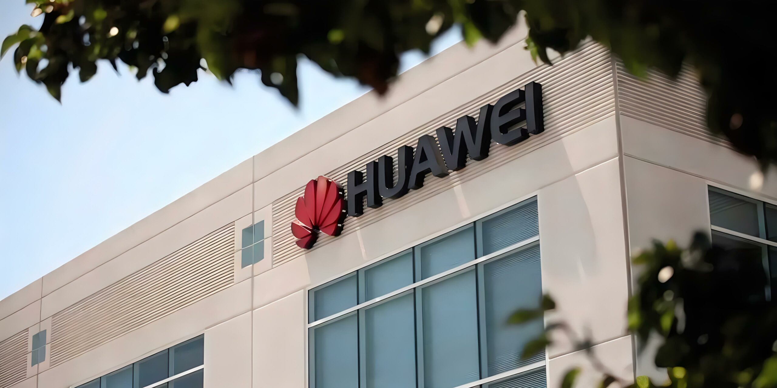 华为HUAWEI平板电脑出货量第四季度飙升，携手小米Xiaomi、联想Lenovo抵御全球市场下滑